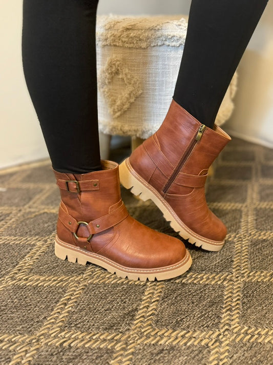 Corky's "Pick of the Patch" Fall Boot